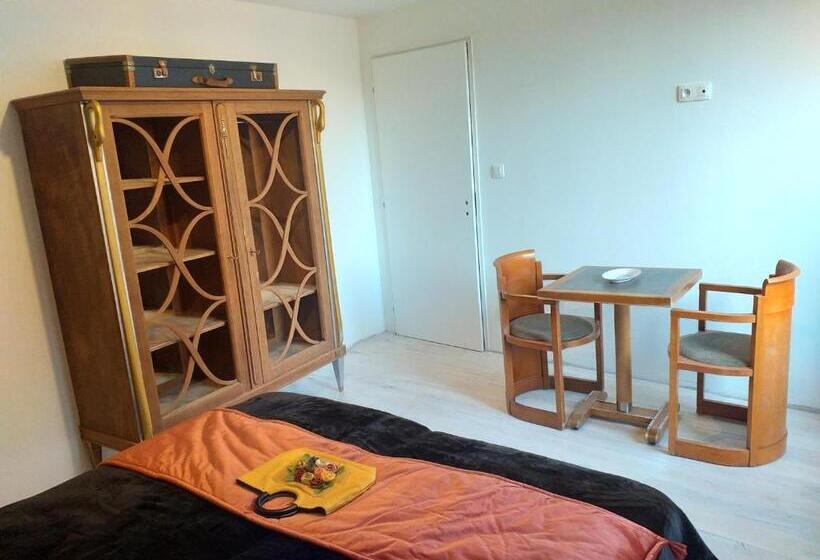 חדר סטנדרט, Le Sourire Du Troubadour   8 Chambres   Baignade à 300 M   Salle De Jeux   Poêle à Bois