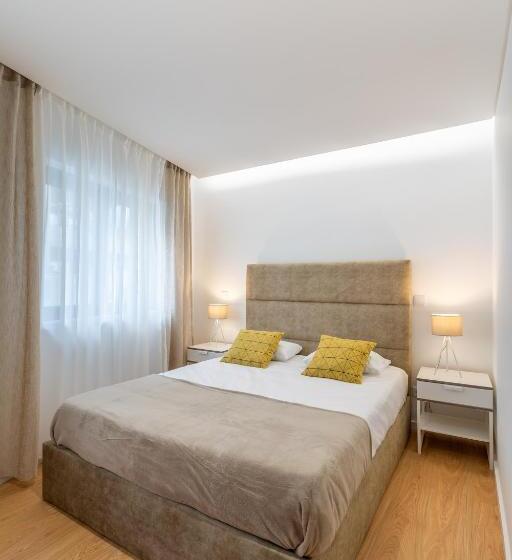 חדר סטודיו סטנדרד, Nell&and&jess