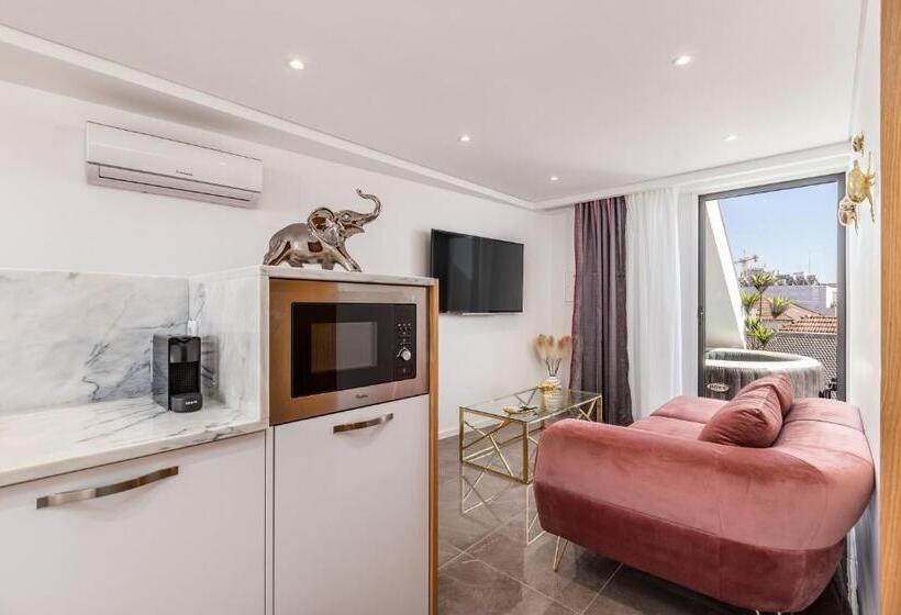 דירת פנטהאוז 1 חדרי שינה, Nell&and&jess