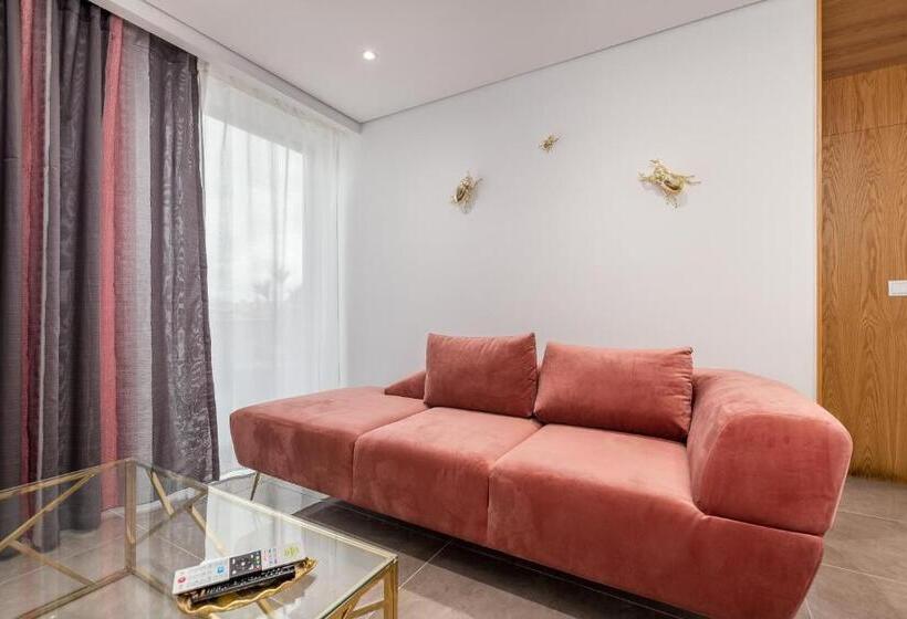 דירת פנטהאוז 1 חדרי שינה, Nell&and&jess