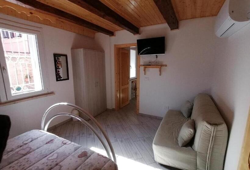 スタンダードルーム, Al Souvenir