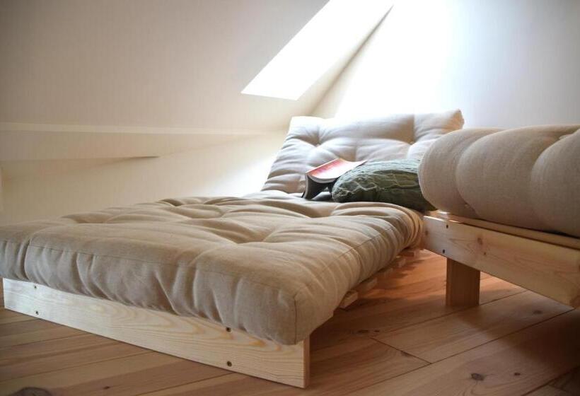 스탠다드 룸, Cochlea