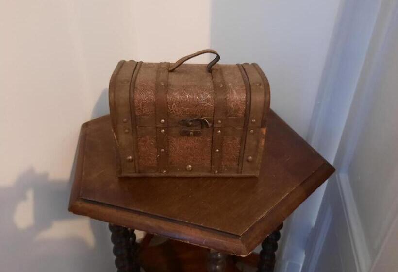 身障者適用スタンダードルーム, Frankie’s House