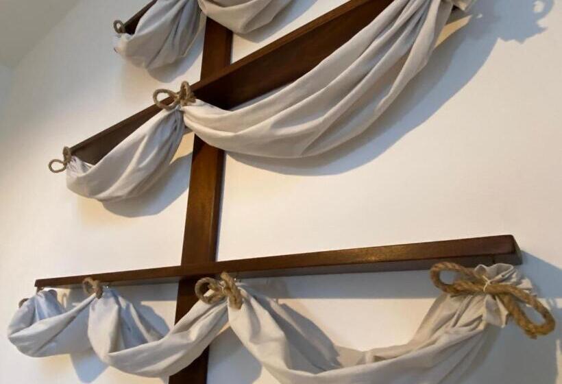 身障者適用スタンダードルーム, Frankie’s House