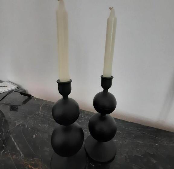 ガーデンビュースタンダードルーム, Frankie’s House