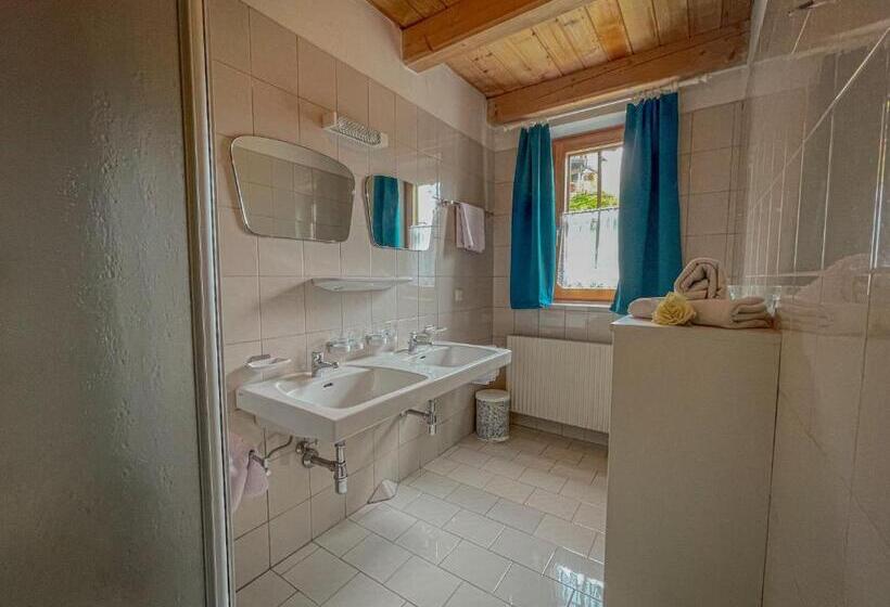 غرفة عائلية, Gasthof Scherer