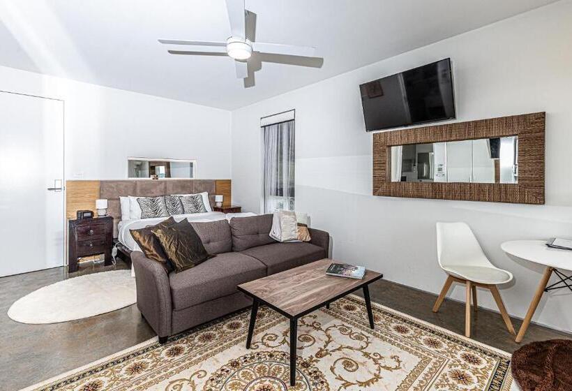 디럭스 스위트 킹 침대, Hanging Rock Views