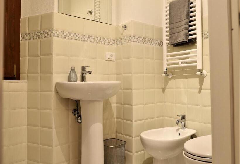 Номер Стандарт, Monti Guesthouse