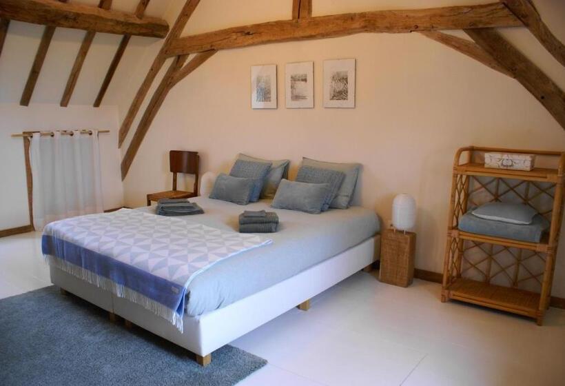 标准四人间共用浴室, Odiel & Gabrielle