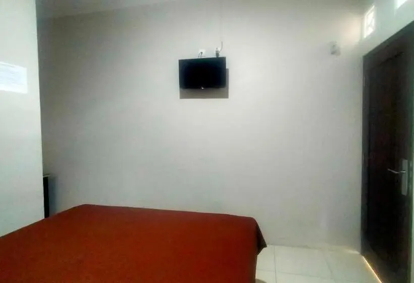 Camera Familiare Deluxe, Aqsa Guest House Ciamis Syariah