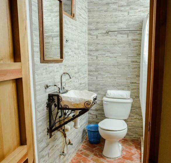 디럭스 4인 룸, Colibri