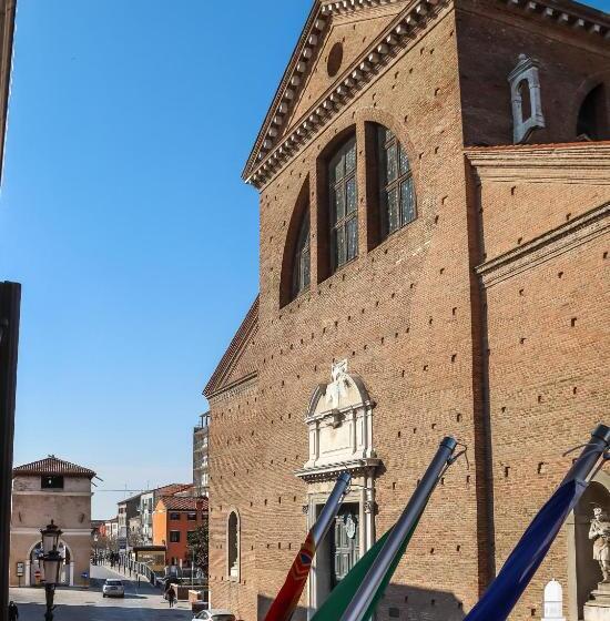 デラックスルーム, Duomo Boutique