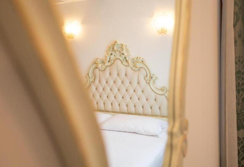 デラックスルーム, Duomo Boutique