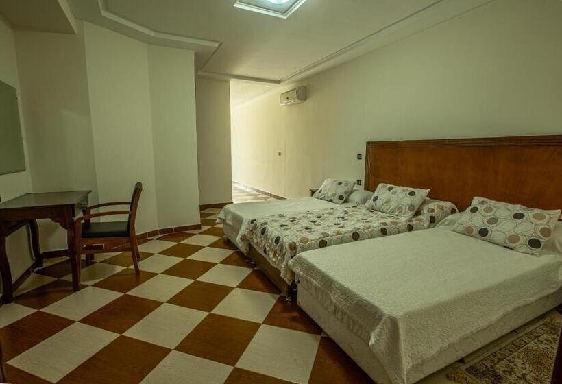 اتاق استاندارد سه نفره, Motel Gzenaya