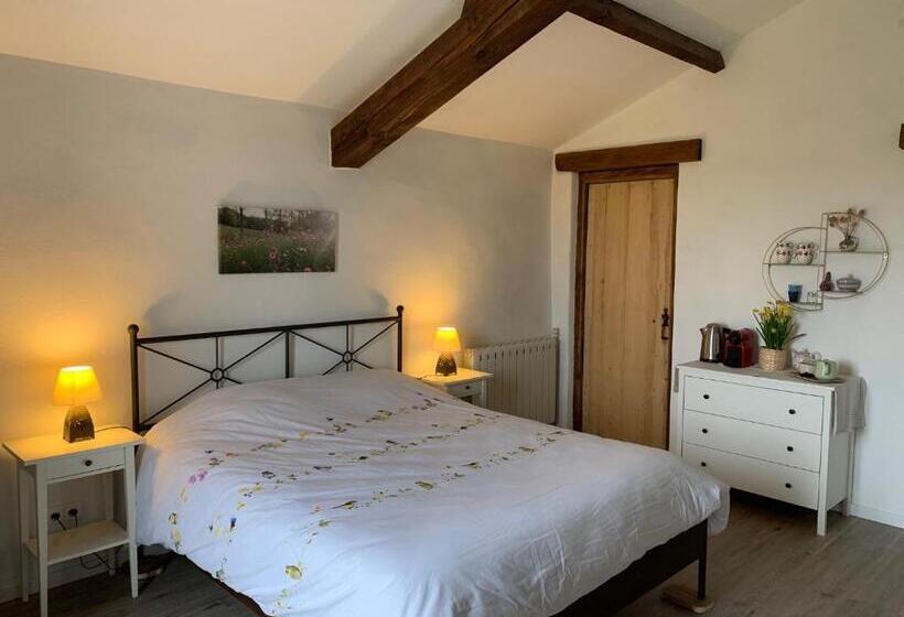 标准间, Au Mas De Janita