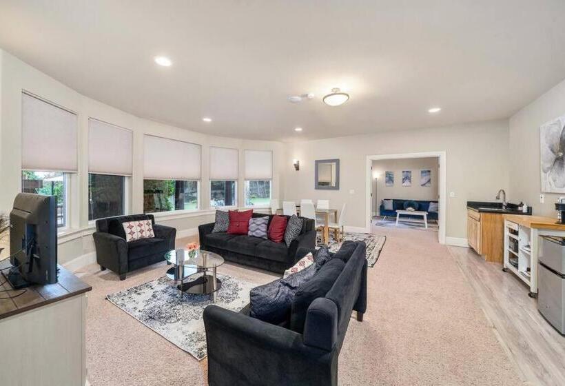 غرفة عائلية مطلّة علي البحر, Villa Luna