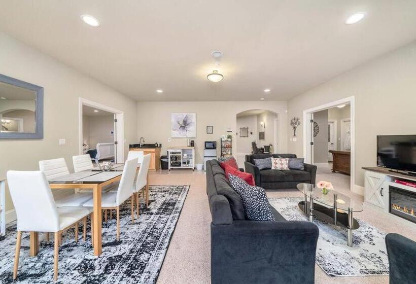 غرفة عائلية مطلّة علي البحر, Villa Luna