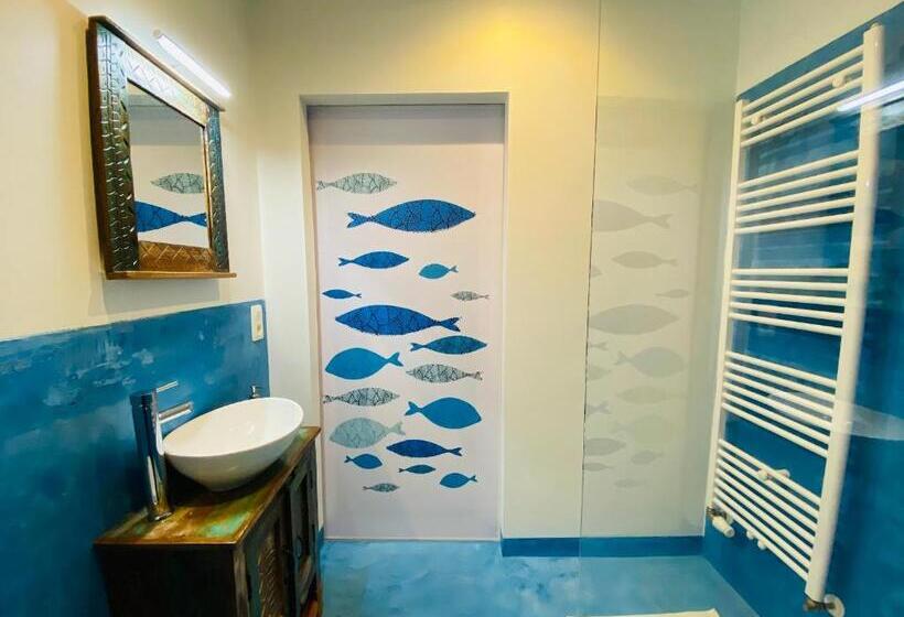 Номер Стандарт, Aux Berges Du Libre