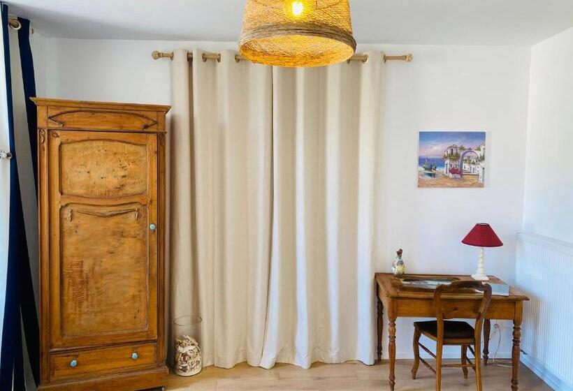 Номер Стандарт, Aux Berges Du Libre