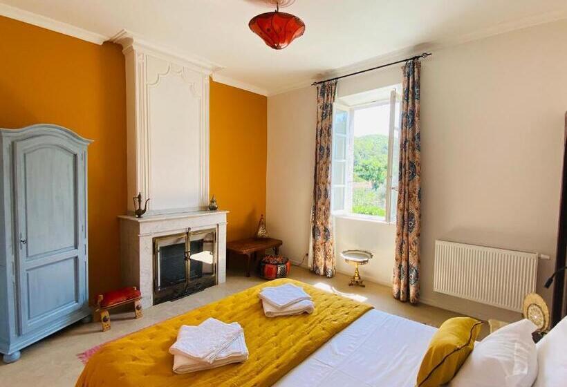 Номер Стандарт Вид на Бассейн, Aux Berges Du Libre