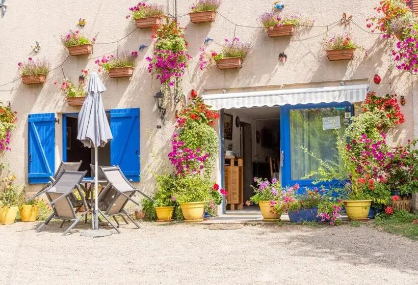 ガーデンビュースタンダードルーム, Chambres Et Table D Hôtes Floromel La Souterraine En Rez De Chaussee