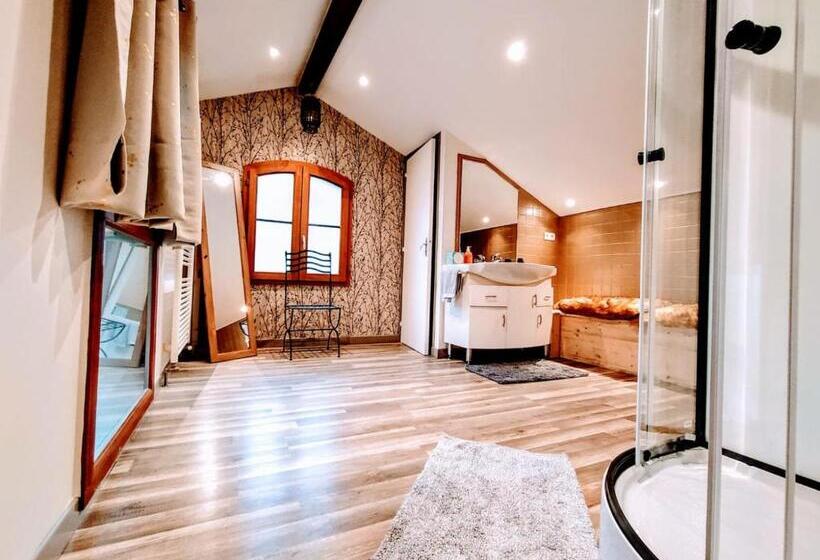 Номер Стандарт Вид на Бассейн, La Maison Cachée Du Pavillon Bellevue