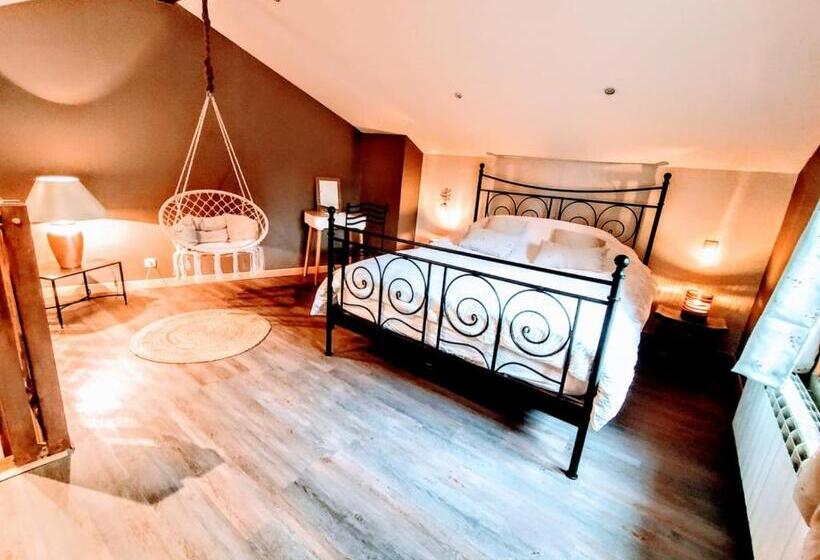 Номер Стандарт Вид на Бассейн, La Maison Cachée Du Pavillon Bellevue