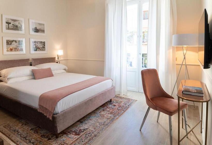 סוויטת ג'וניור עם מרפסת, Longo Suites