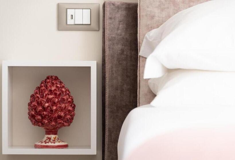 סוויטת ג'וניור עם מרפסת, Longo Suites