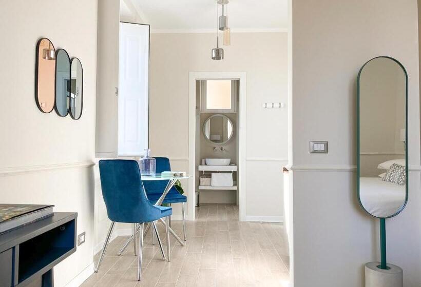 סוויטה עם מרפסת, Longo Suites