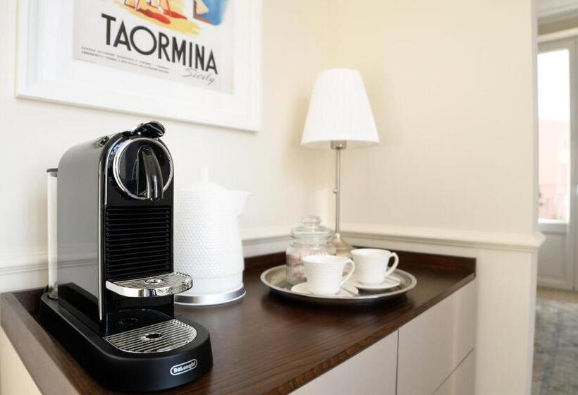 סוויטה עם מרפסת, Longo Suites