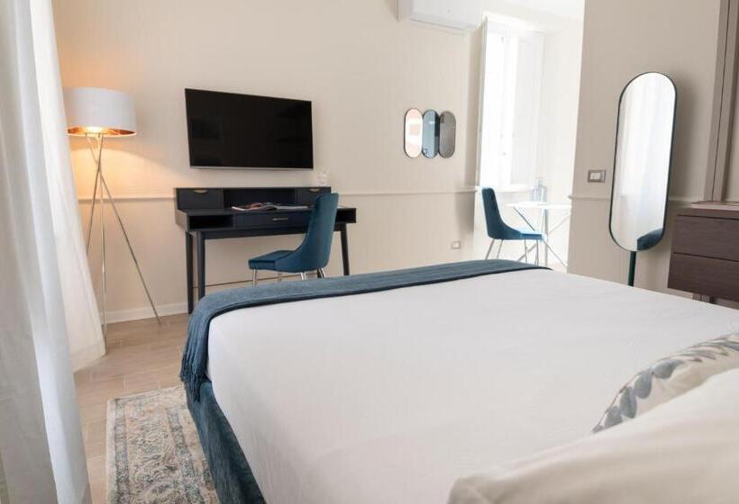 סוויטה עם מרפסת, Longo Suites