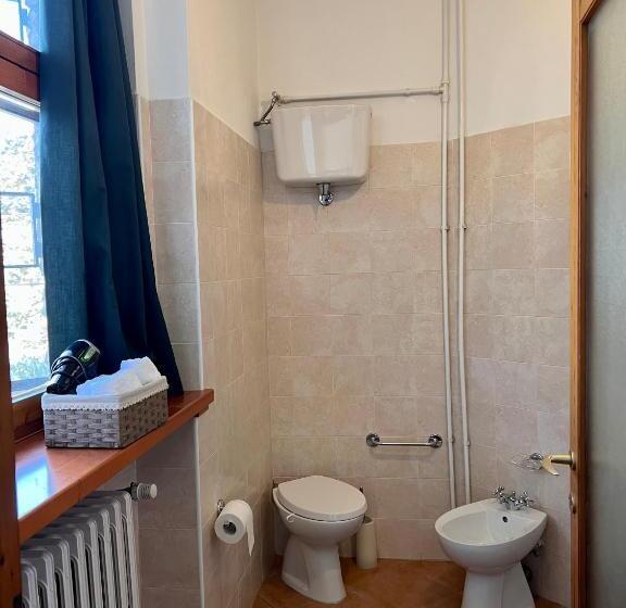 اتاق استاندارد سه نفره, Foresteria Santa Maria Di Betlem