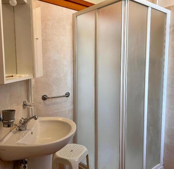 اتاق استاندارد سه نفره, Foresteria Santa Maria Di Betlem