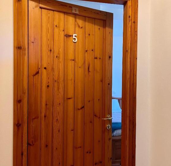 اتاق استاندارد سه نفره, Foresteria Santa Maria Di Betlem