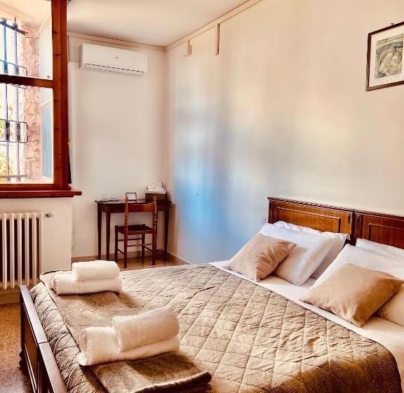 Standard room with outdoor bath, Foresteria Santa Maria Di Betlem