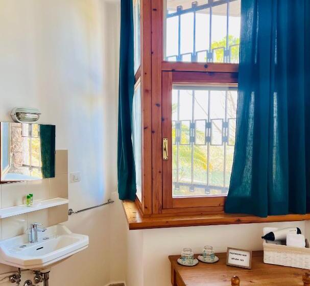 اتاق استاندارد یک نفره, Foresteria Santa Maria Di Betlem