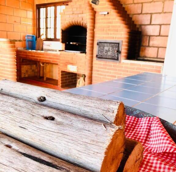 침실 1개 주택, Aconchego Na Montanha Com Banheira De Imersão E 5 Suítes 7,5km Do Centro águas De Lindóia