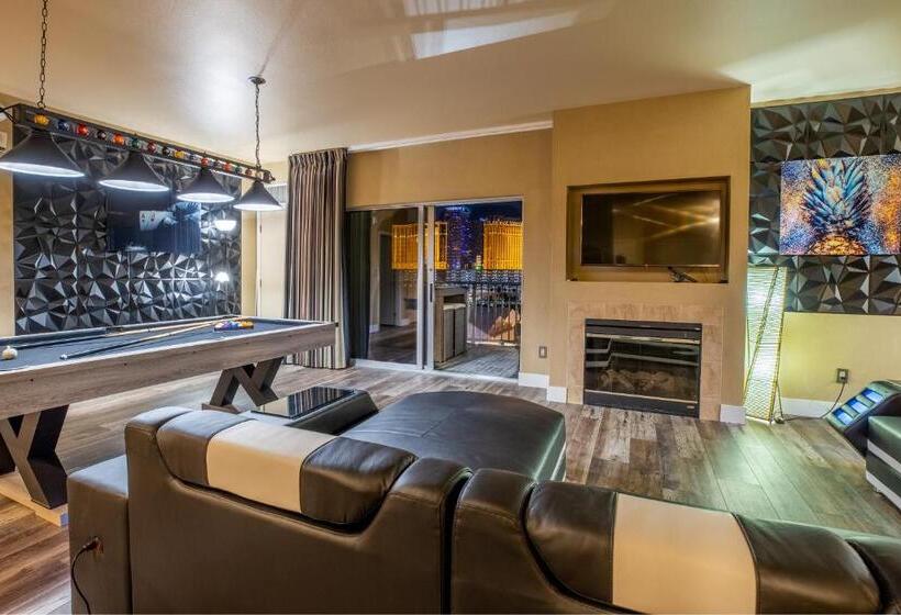 带城市景观的套间, 2100 Sqft Penthouse Suite W/ Strip Views! Pool Gym