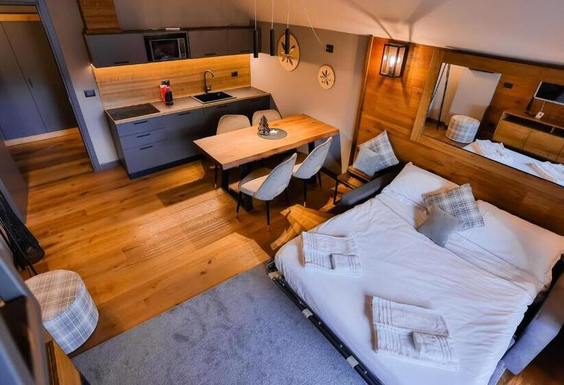 패밀리 스튜디오, Chalet Everest   Luxury Apartments