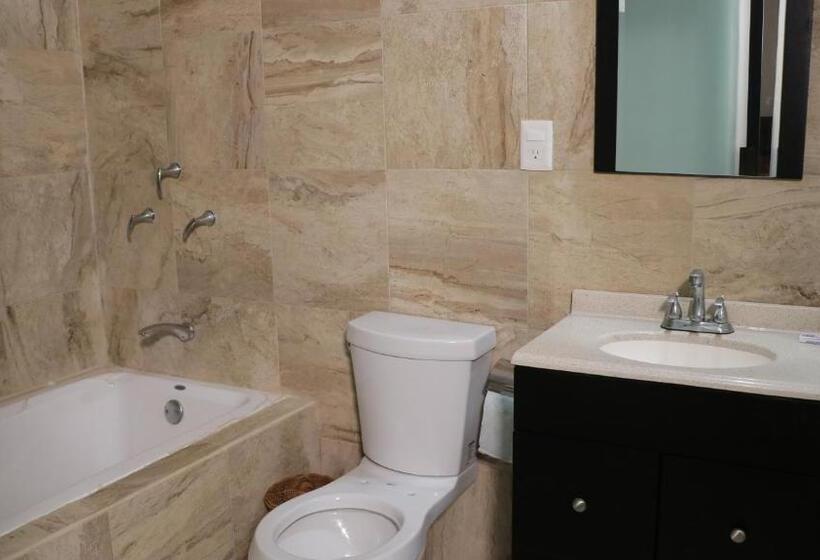 חדר משפחתי, Itza Coba