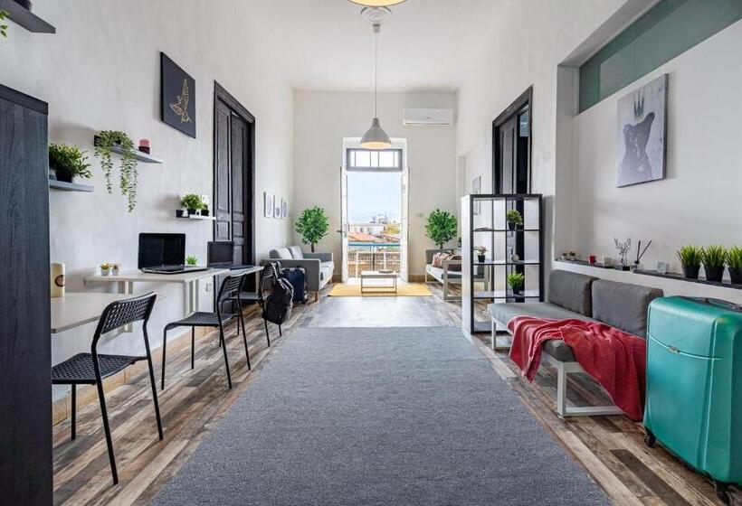 이코노미 룸, Bee Hostel