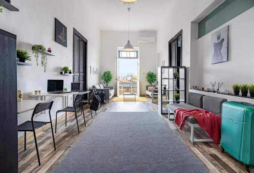 Chambre Economy, Bee Hostel