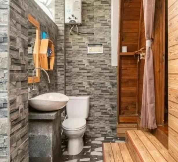 חדר אקונומי, Umah Lumbung Bedugul