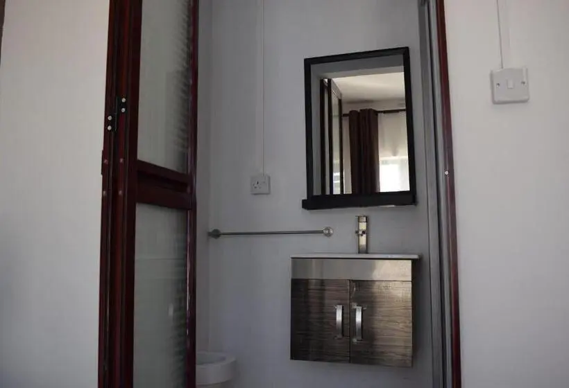 1 Bedroom Penthouse Apartment, Le Binome