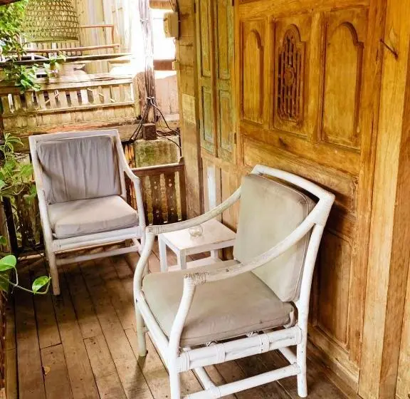 اتاق لوکس, Bali Brothers Guesthouse