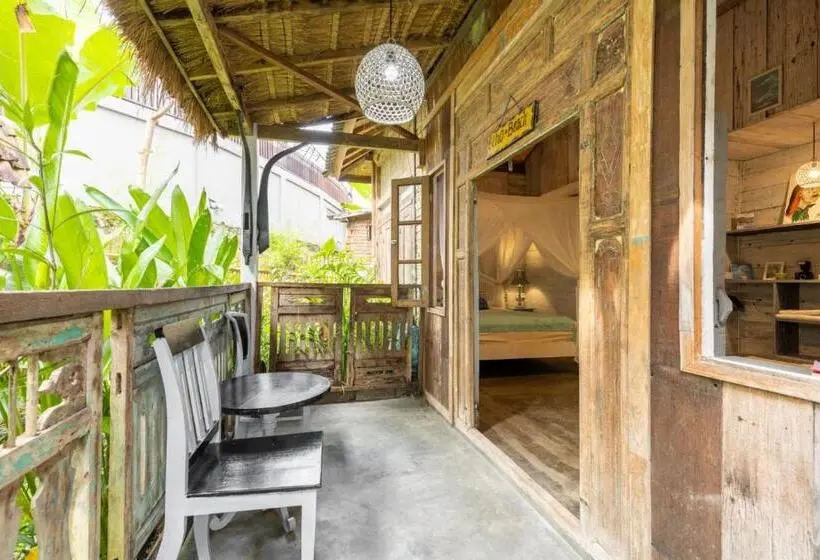 اتاق لوکس با تخت بزرگ, Bali Brothers Guesthouse