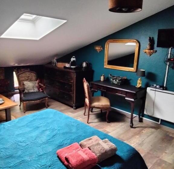 豪华房间, Ker Isari