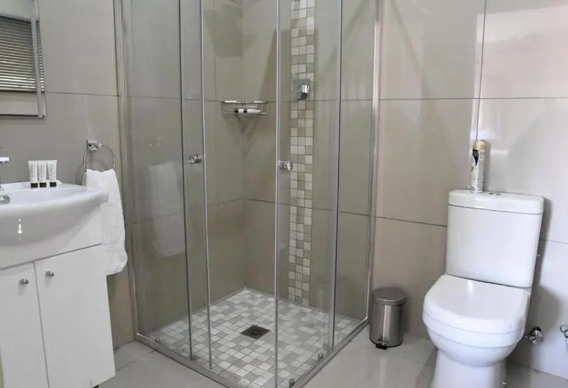 اتاق لوکس با تخت بزرگ, Sonhos Dreams Self Catering Garden Cottages