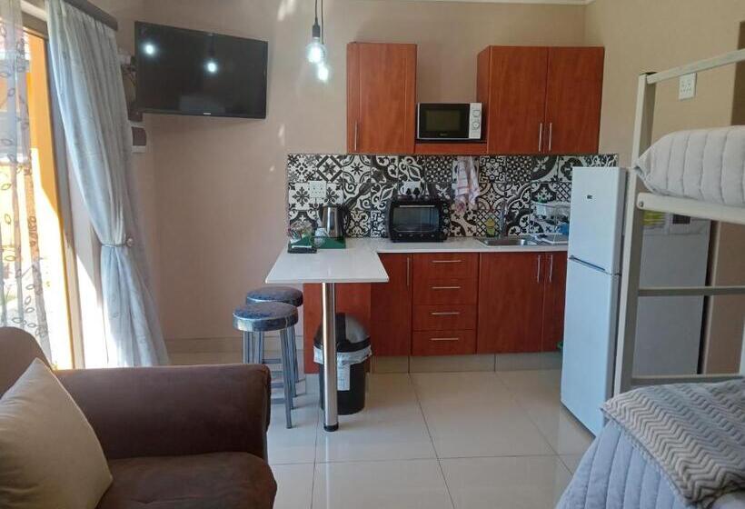 豪华家庭房间, Sonhos Dreams Self Catering Garden Cottages